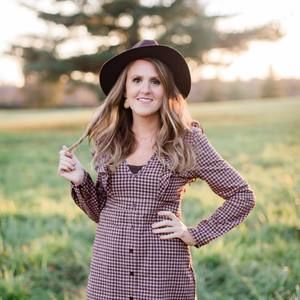 Meet your Posher, Holly